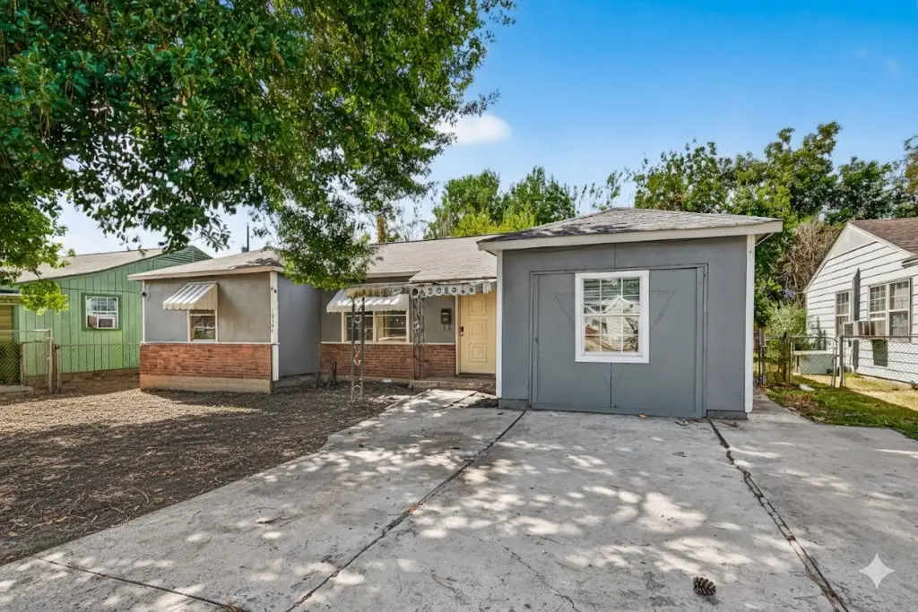 10106 Sierra Dr
