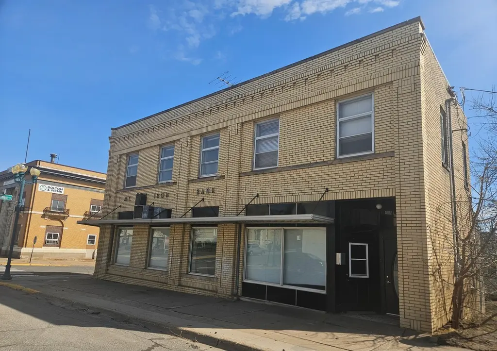 8880 Main