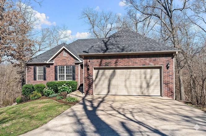 6 Burns Cir
