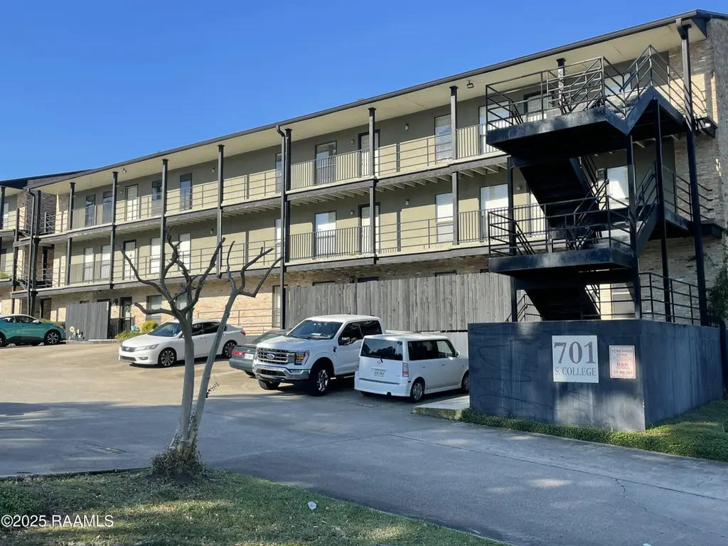 701 South College Rd #110