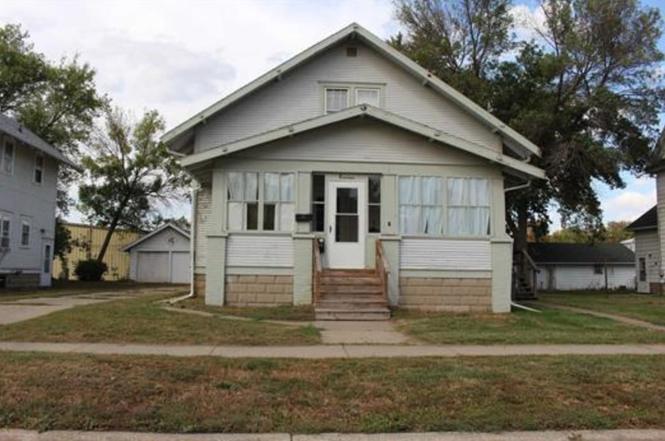 19 E 2nd St