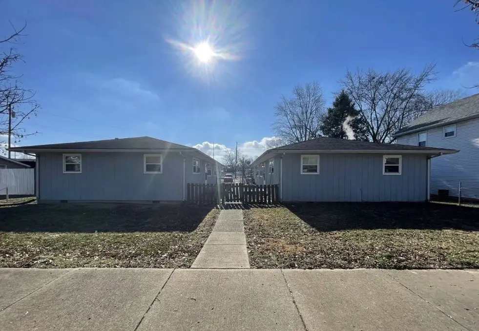 3218 Illinois Ave