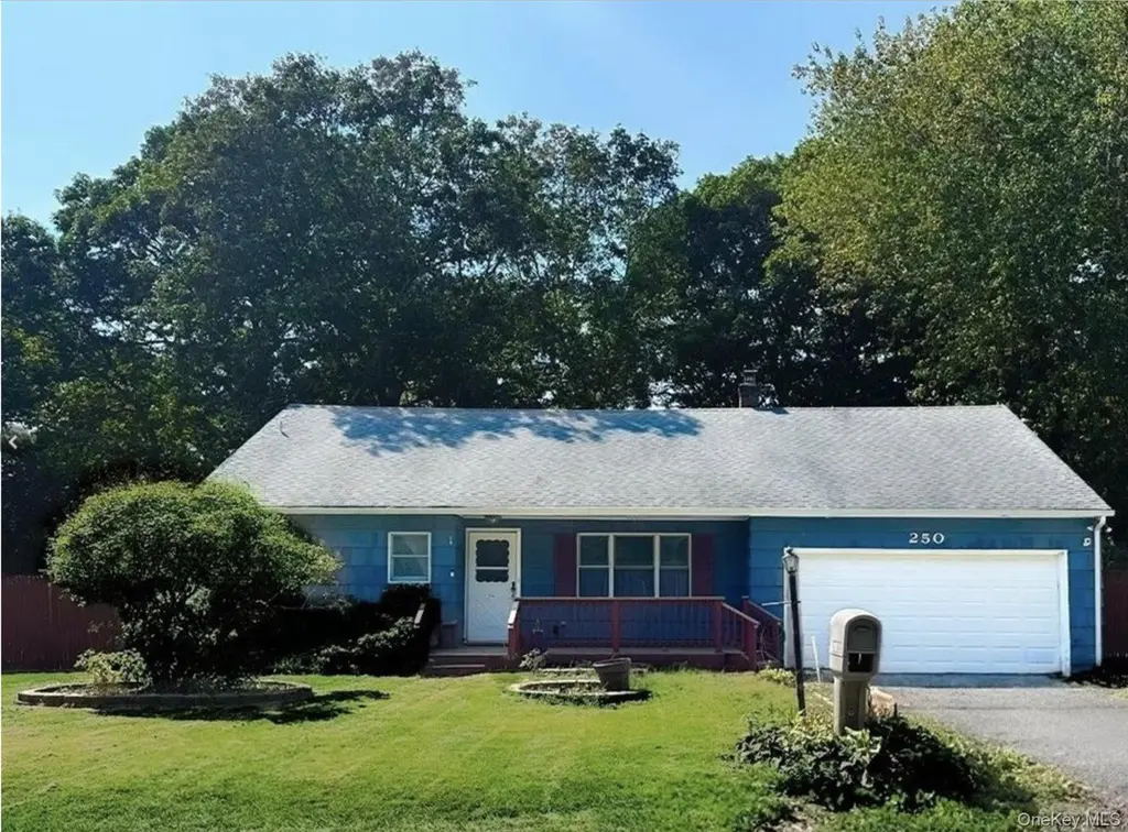 250 Cypress Dr