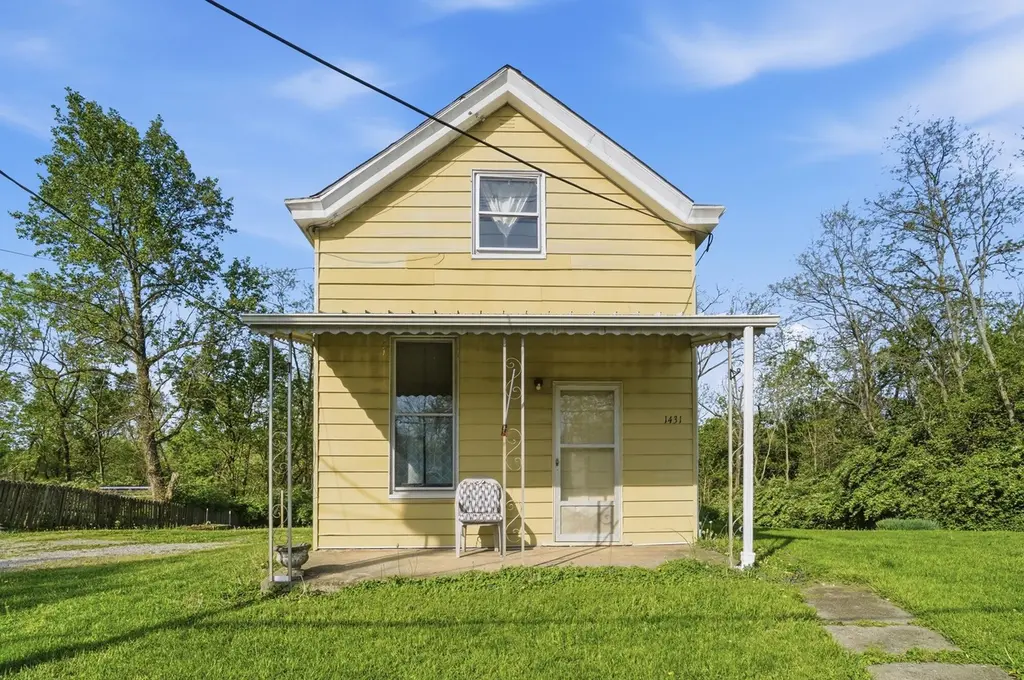 1431 Garvey Ave