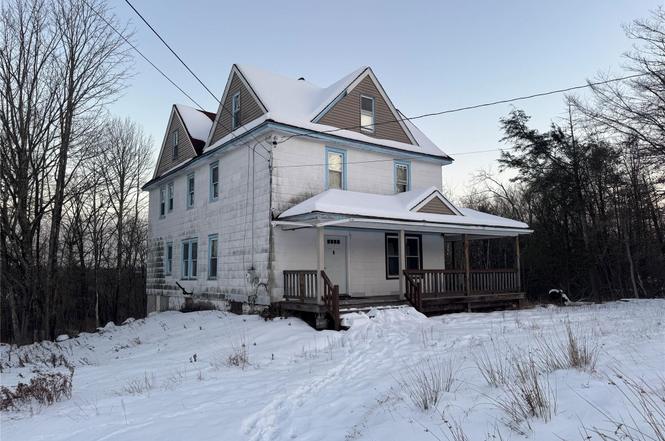 74 Cold Spring Rd