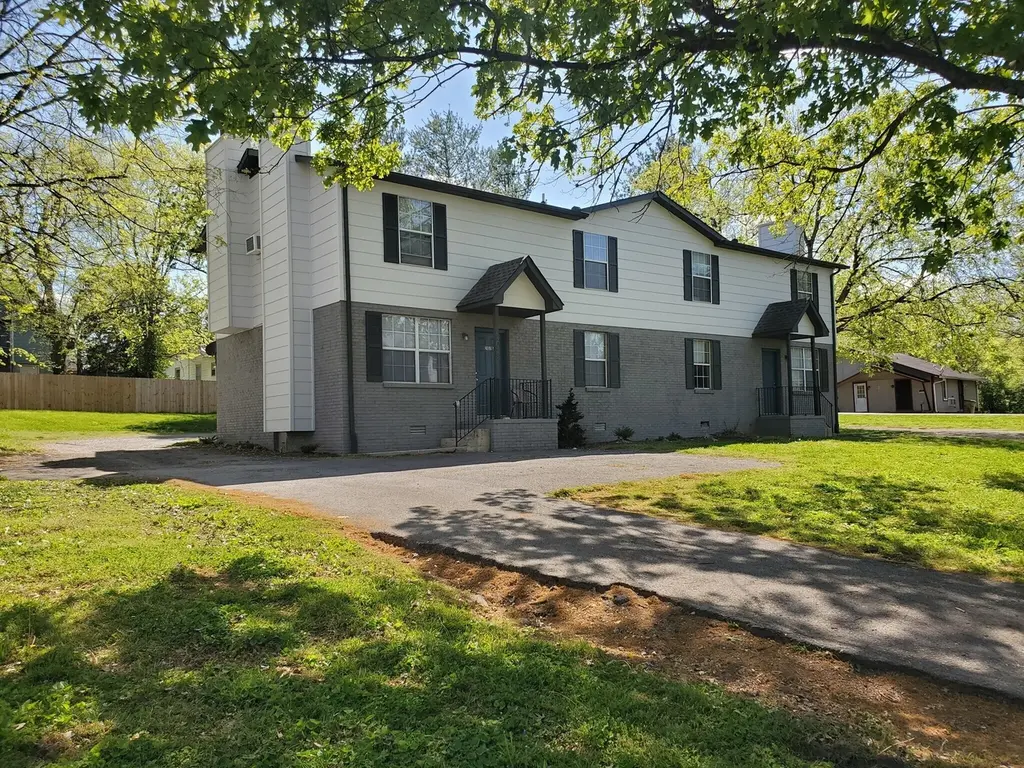 206A E Palestine Ave