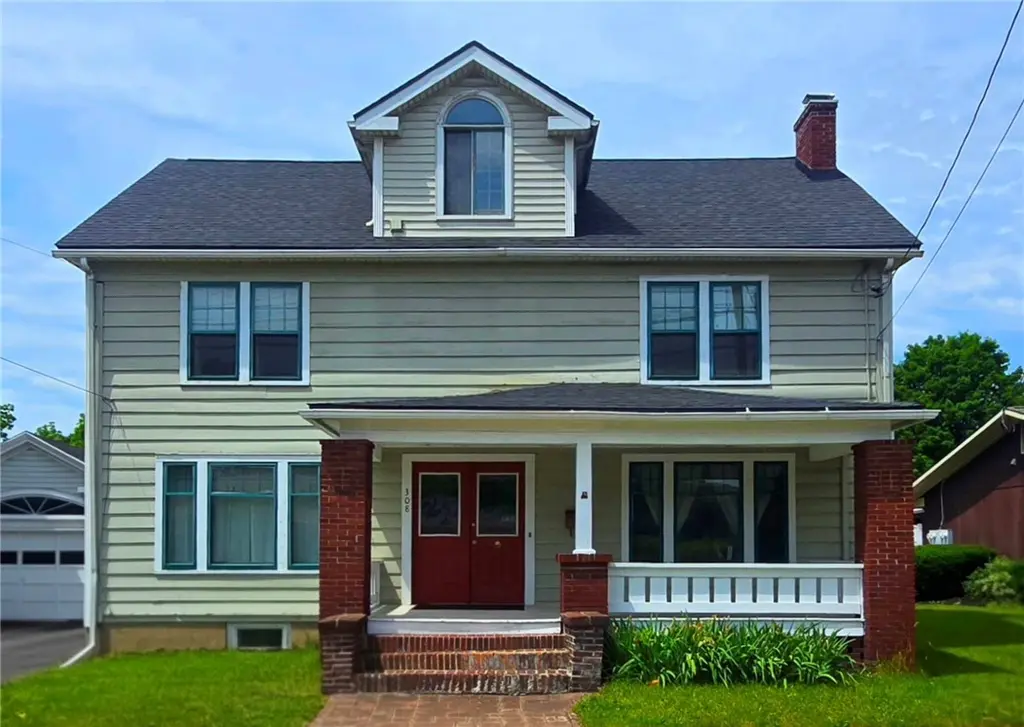 308 S Main St