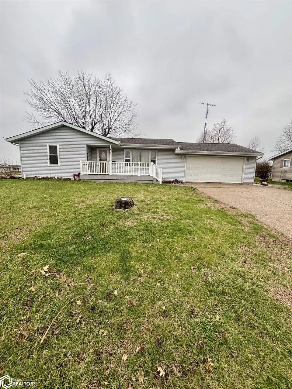 9 Fairway Ct