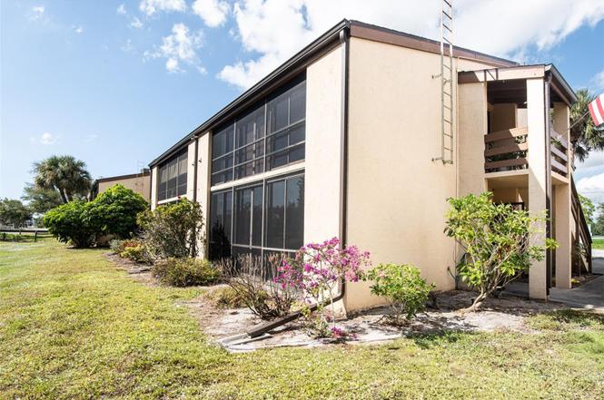 15 Quails Run Blvd #1