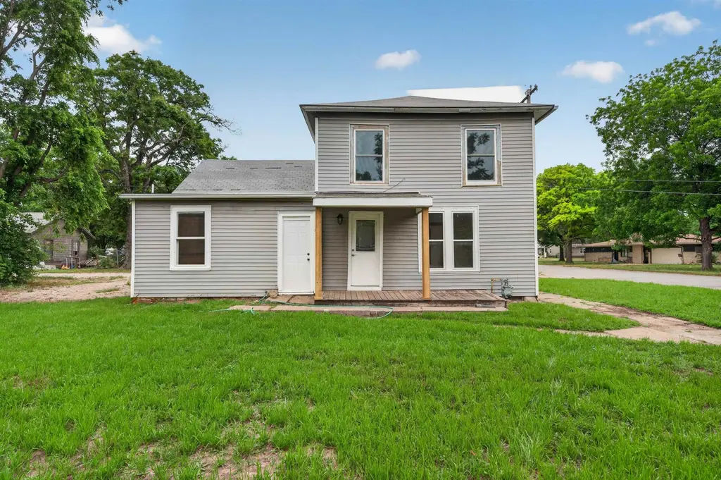 109 N Illinois