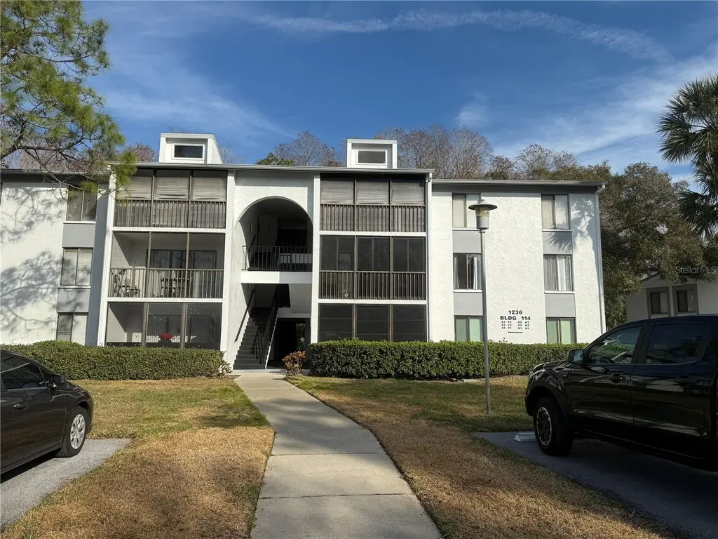 1236 Pine Ridge Cir W Unit G3