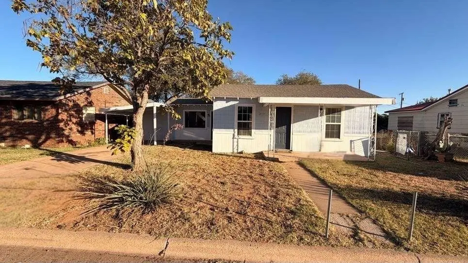 2414 Baylor St