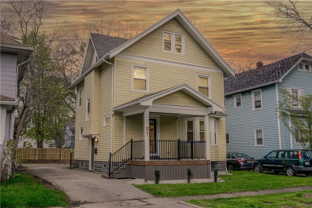 87 Paige St