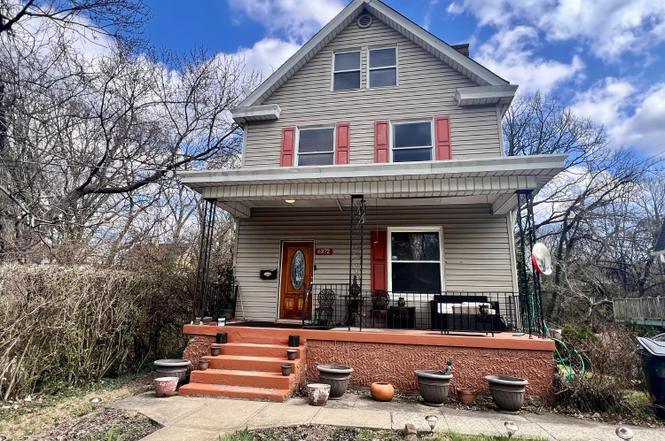 6372 Savannah