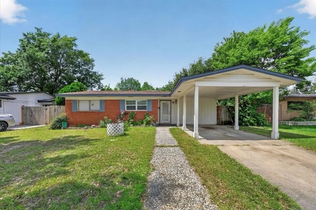 1403 Beacon Hill Dr