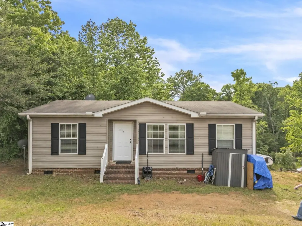 115 Lyle Dr