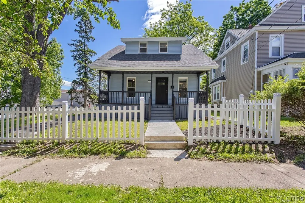 203 Maple St