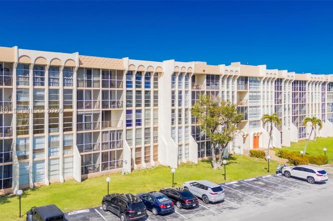 801 Three Islands Blvd #111