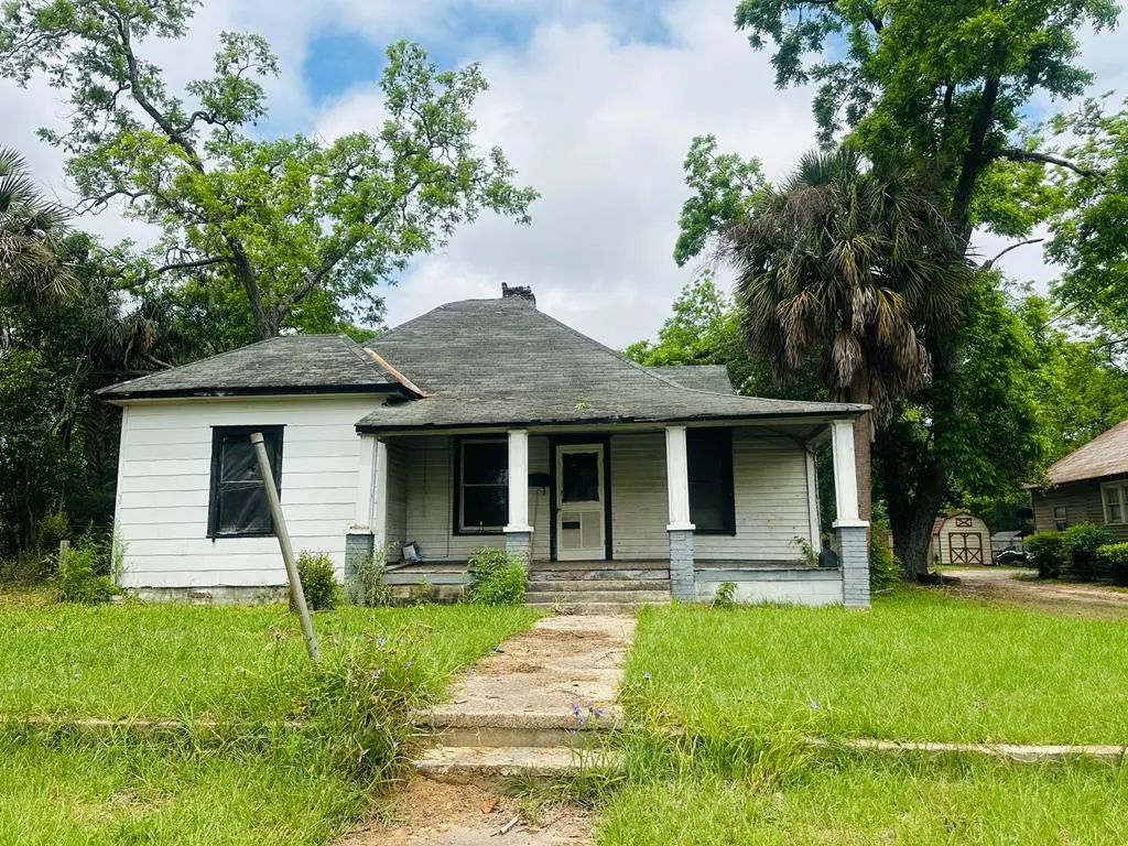 409 W Magnolia St