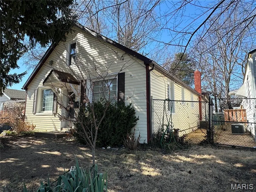 6255 Hancock Ave