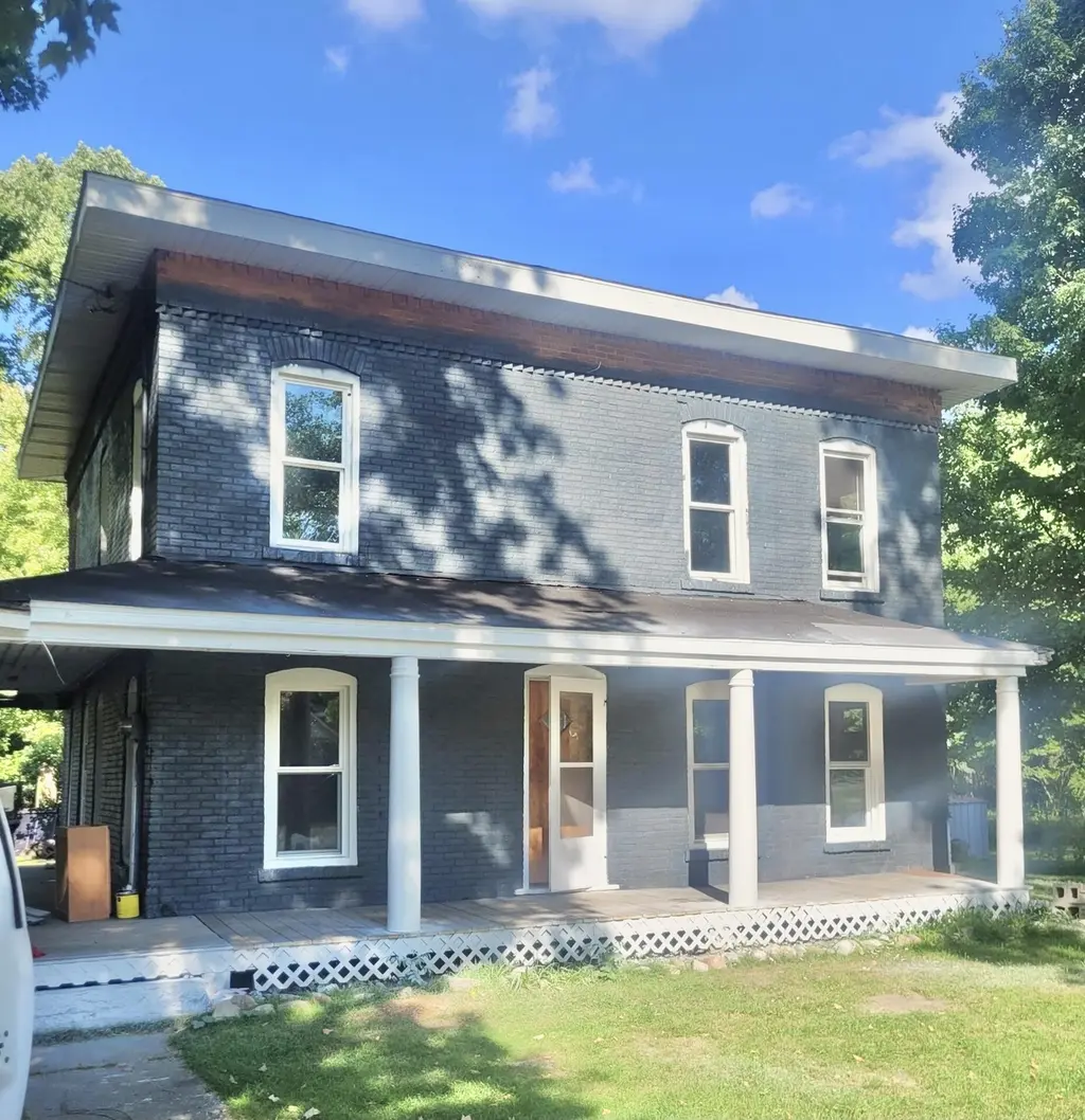 347 Main St
