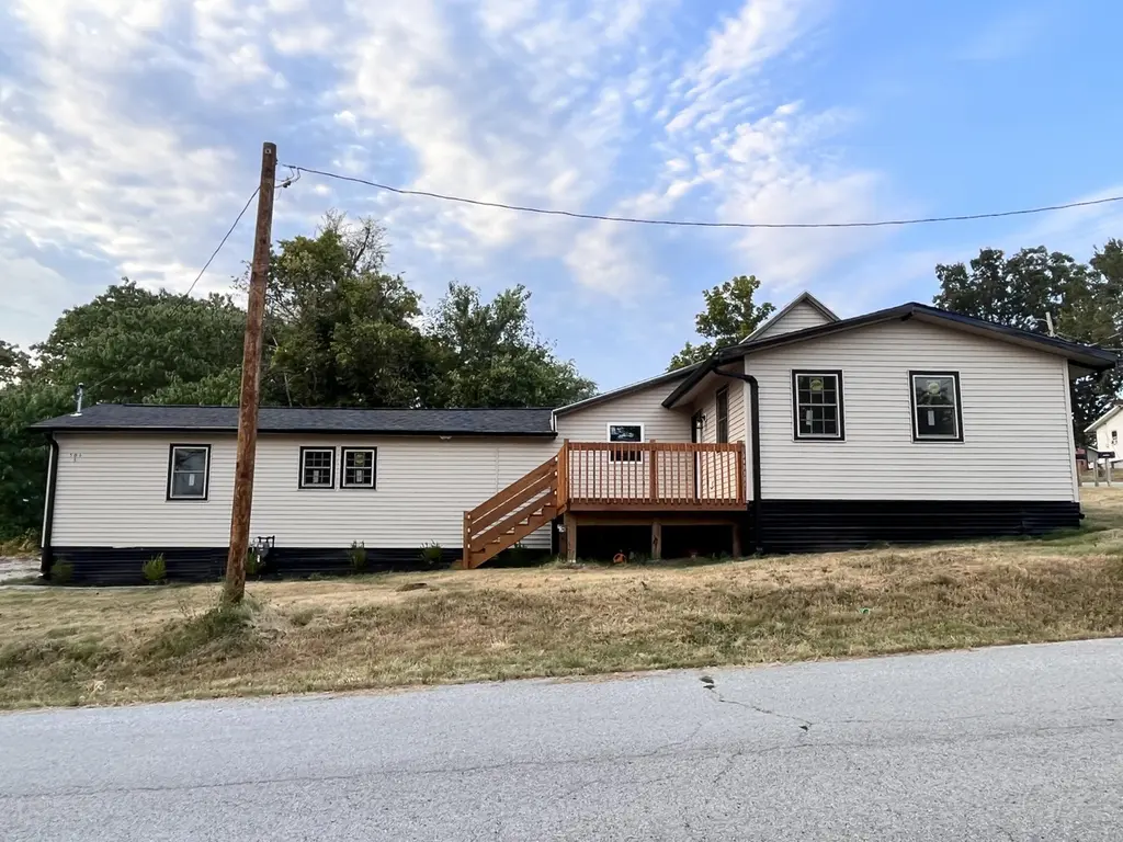 506 Hill Ave