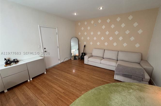 815 Euclid Ave #7