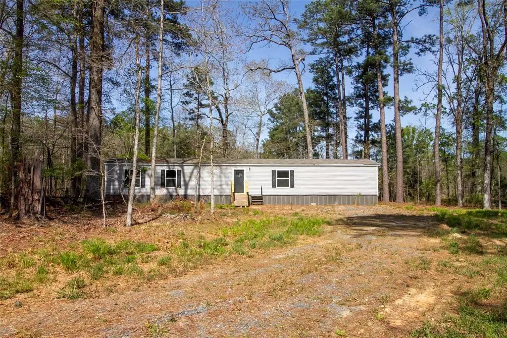 9690 Country Living Dr