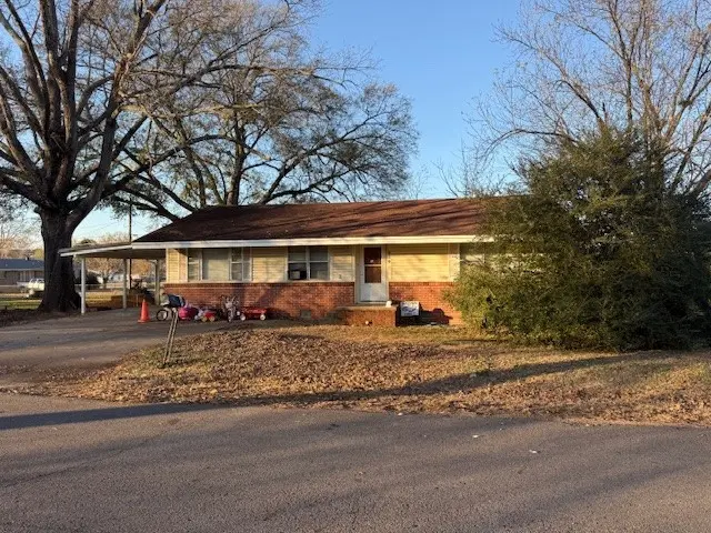 206 Cotton St
