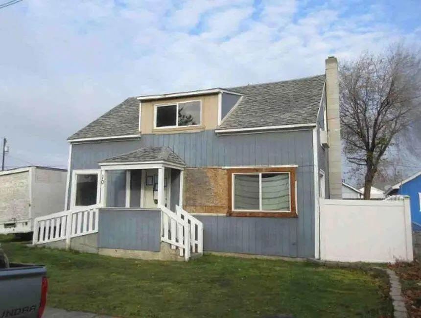 1036 W Hermiston Ave