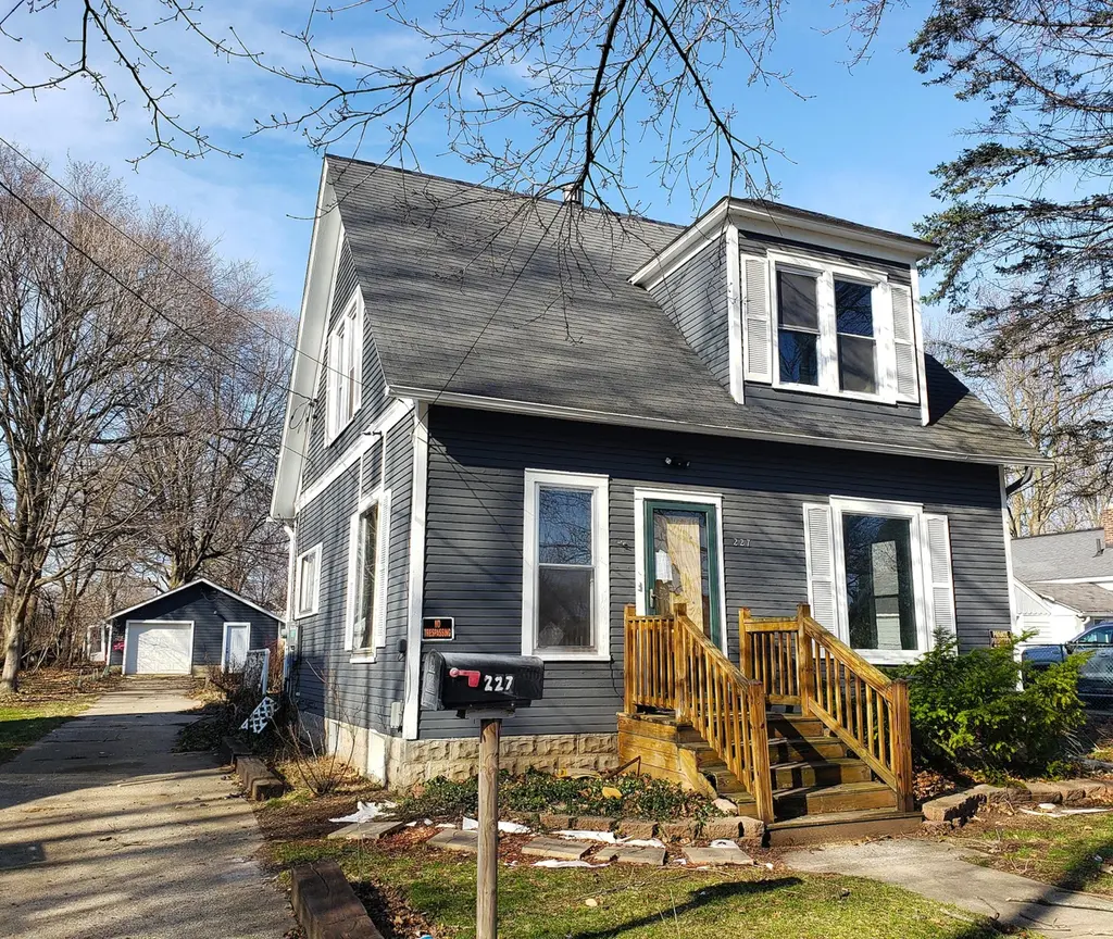 227 Church St
