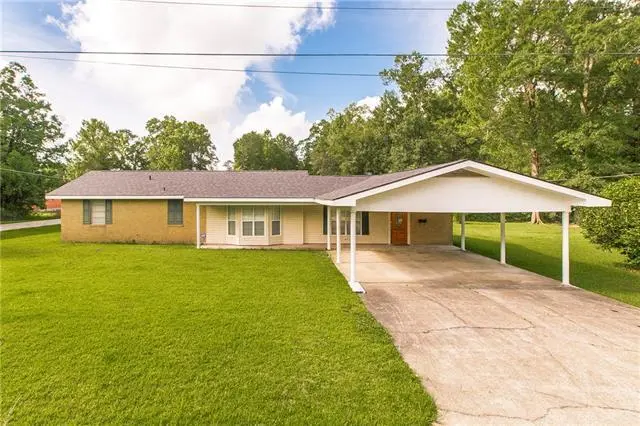 928 S Dogwood Dr