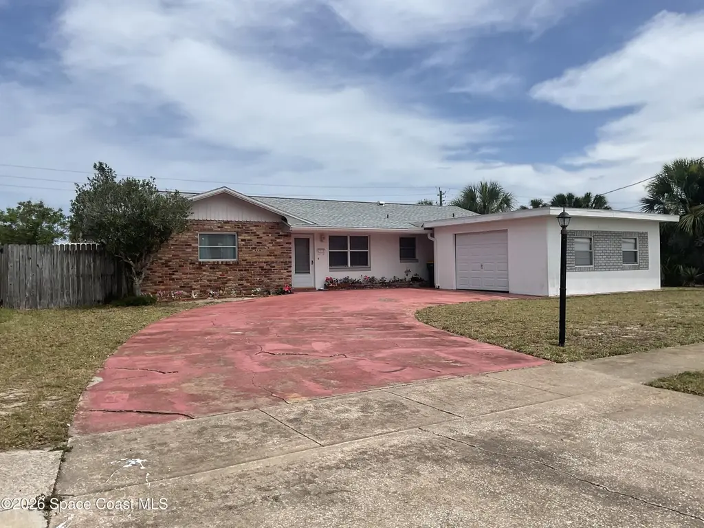 1410 Fiddler Ave