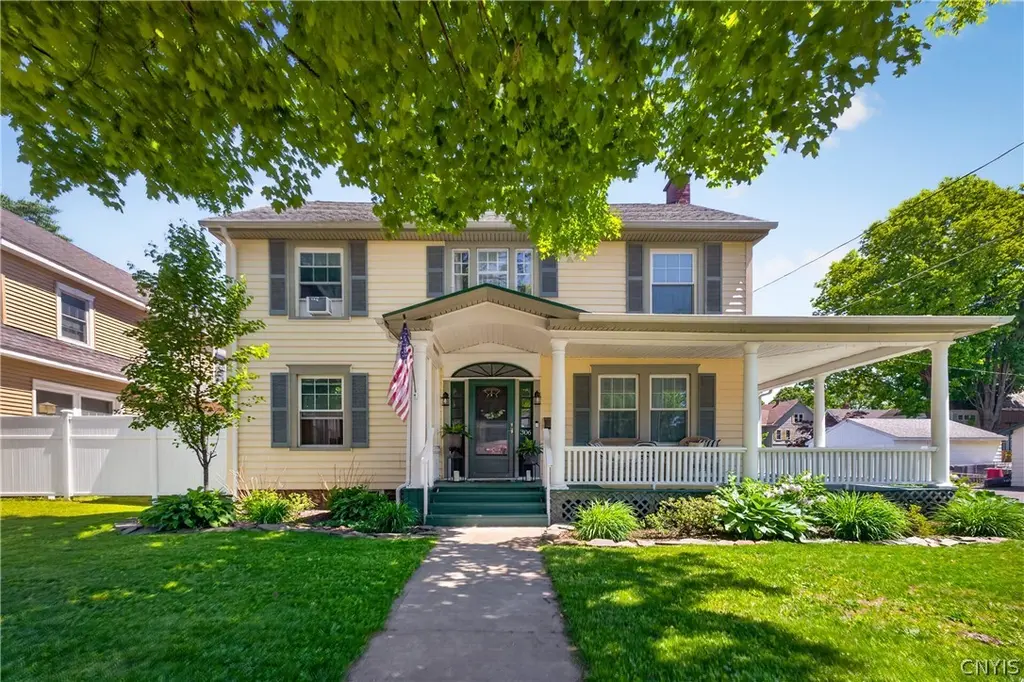 306 Elm St