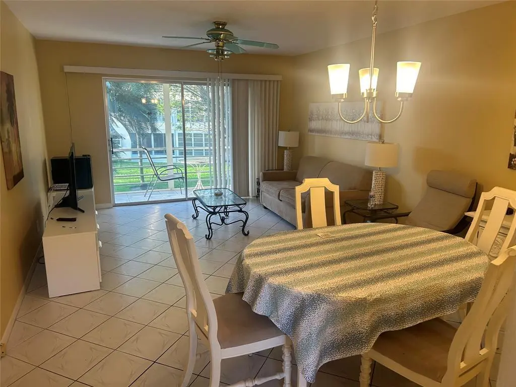4321 NW 16th St Unit C202