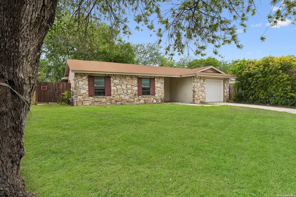 5026 Gene Cernan Dr