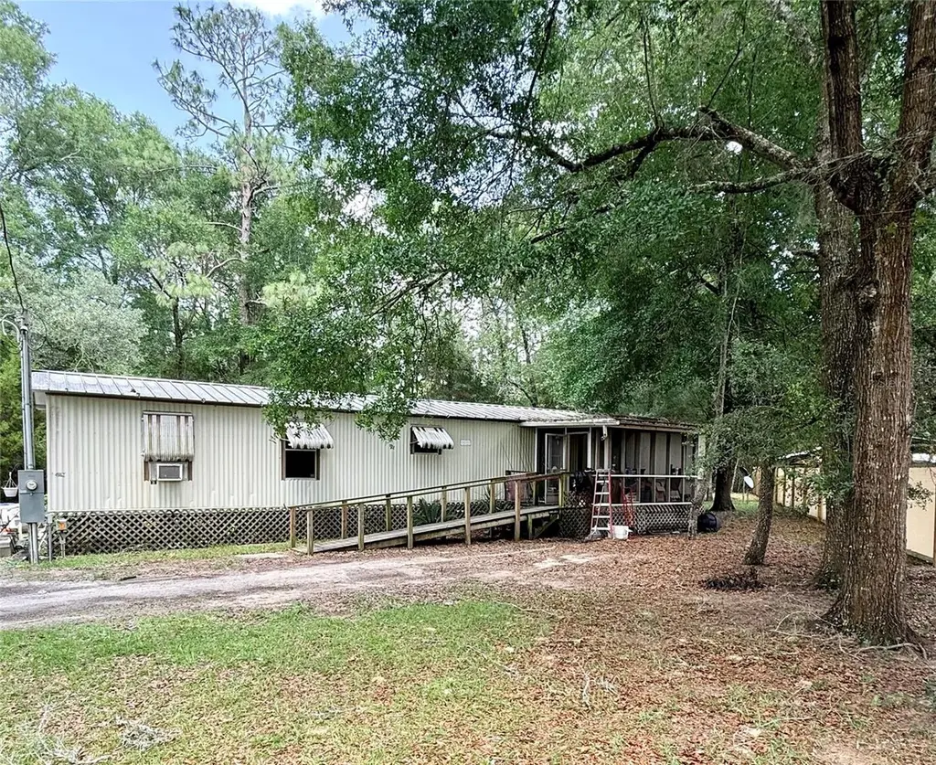 4667 NE 140th Ct