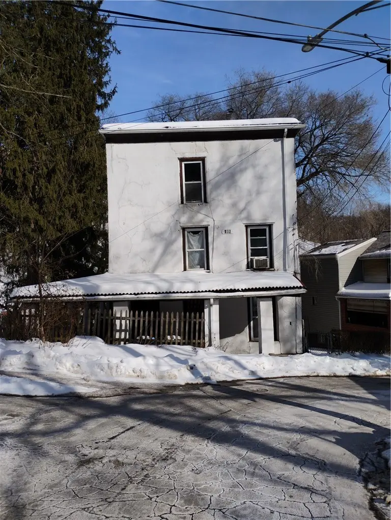 132 Leneake St