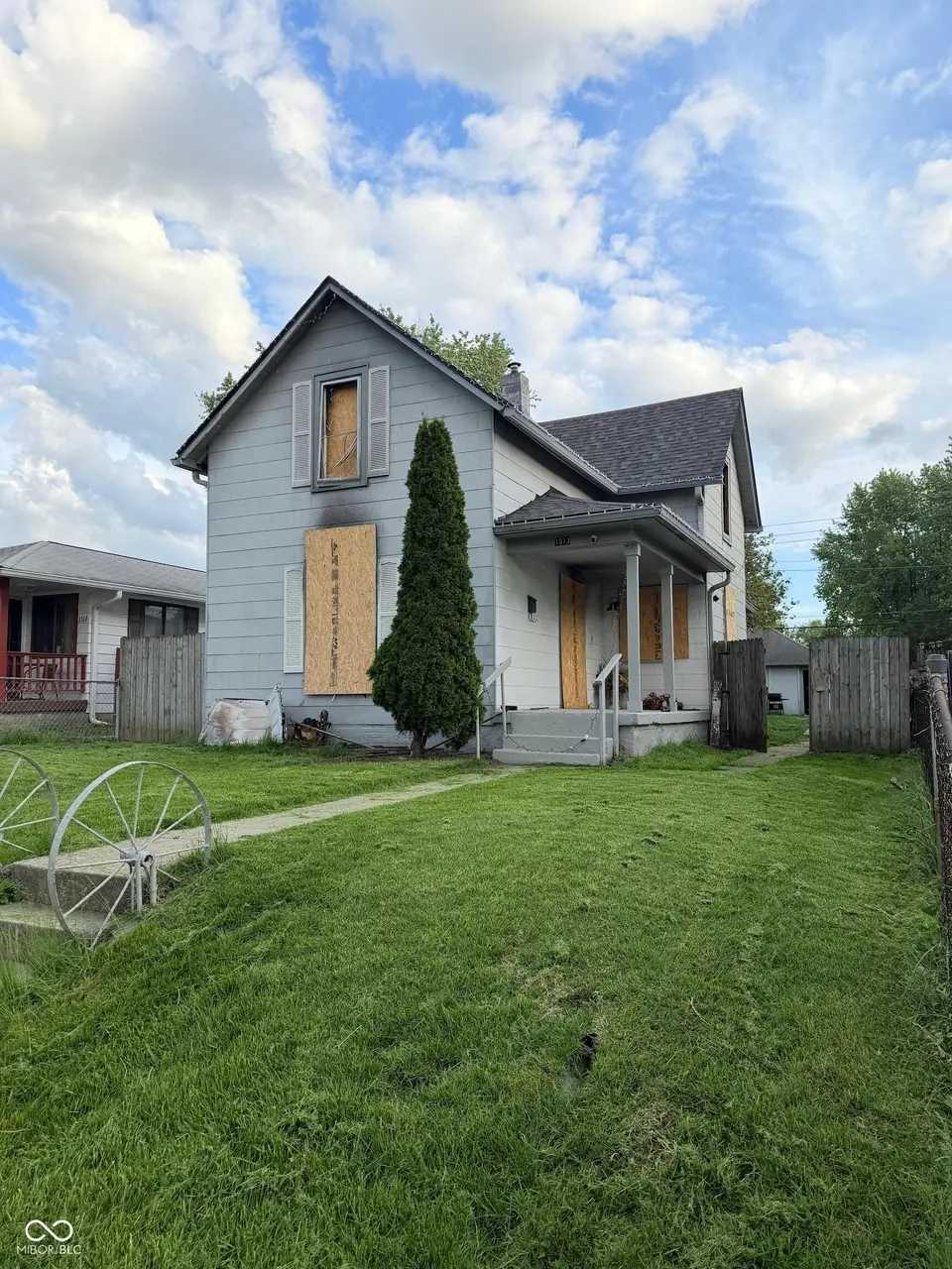 1513 Finley Ave