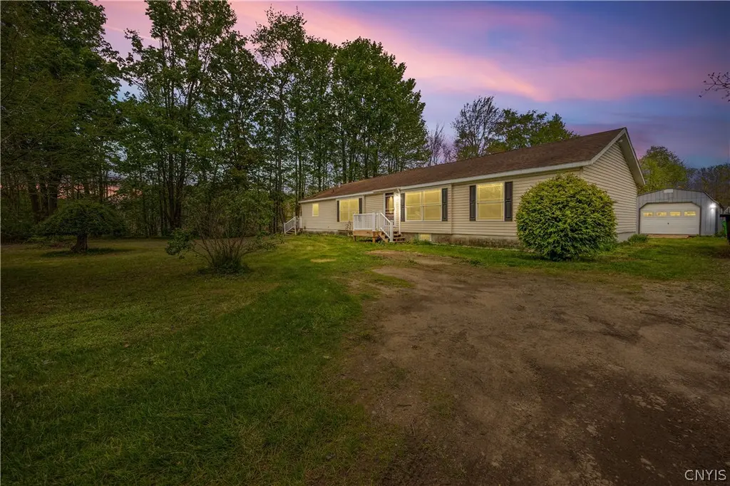 8856 Smokey Hollow Rd