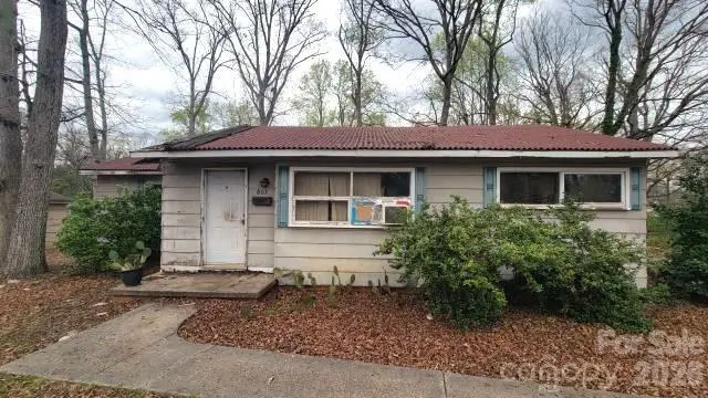 803 Jackson St