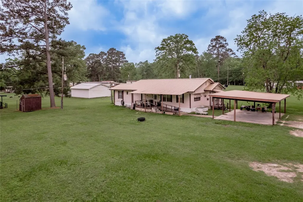 151 Moon Lake Dr