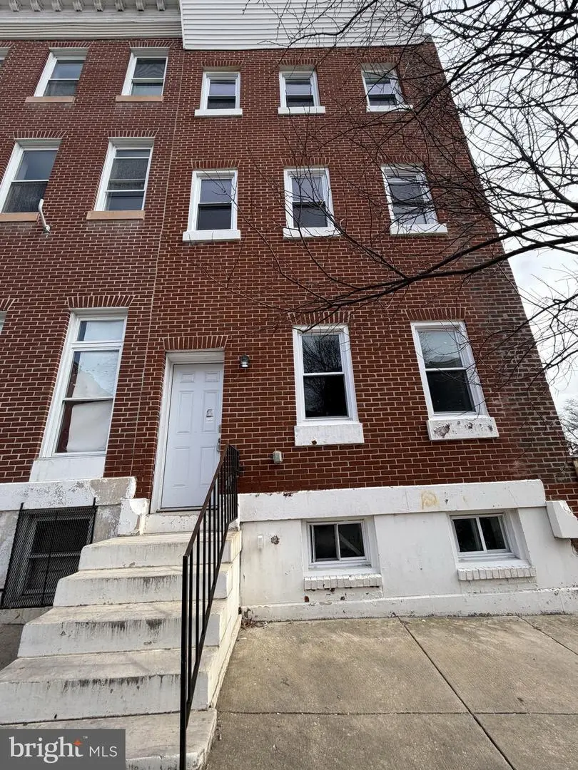 1207 Myrtle Ave