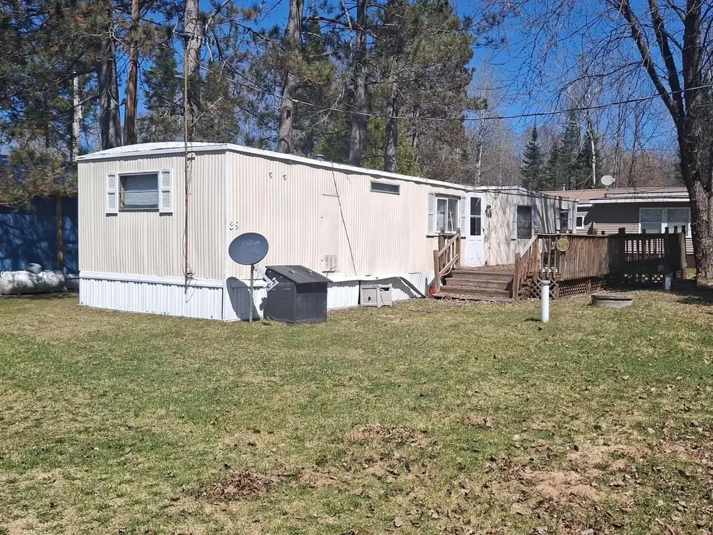 N11310 E Shore Rd