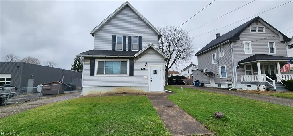 638 Robbins Ave