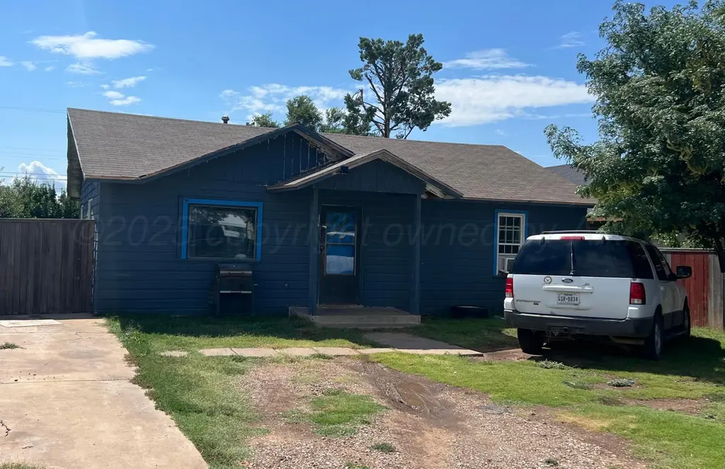 907 Woodland Ave