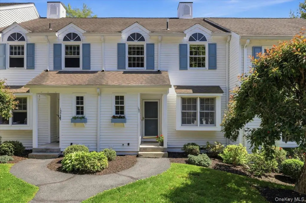 157 Jay Ct