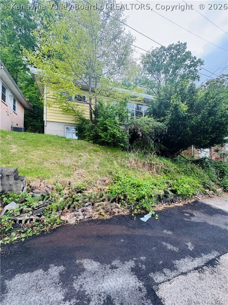 1100 Ferguson Ave
