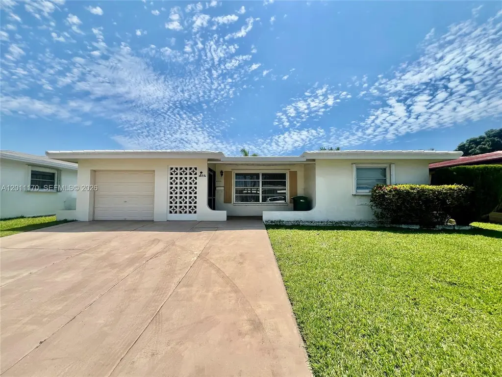 4402 NW 43rd Ter