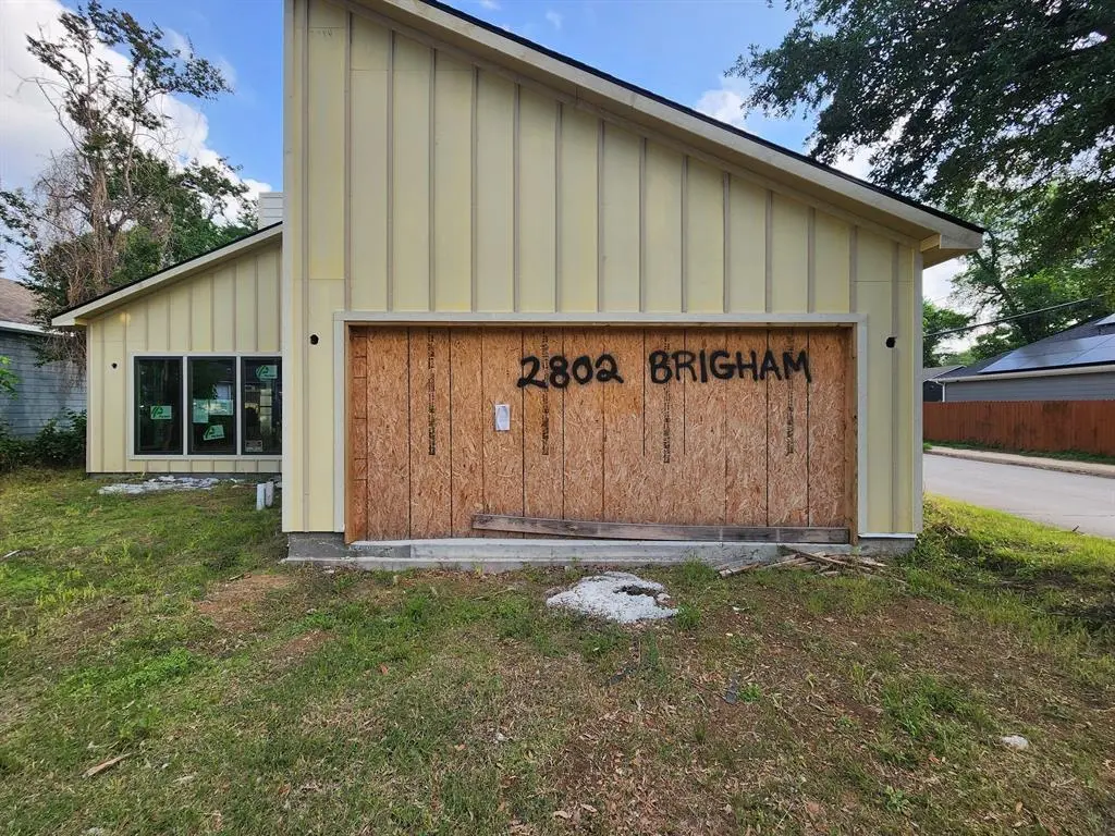 2802 Brigham Ln